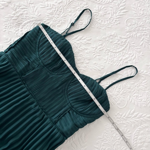 NWOT Lulus Cascading Crush Emerald Green Tiered Bustier Midi Dress XSmall - Picture 6 of 7